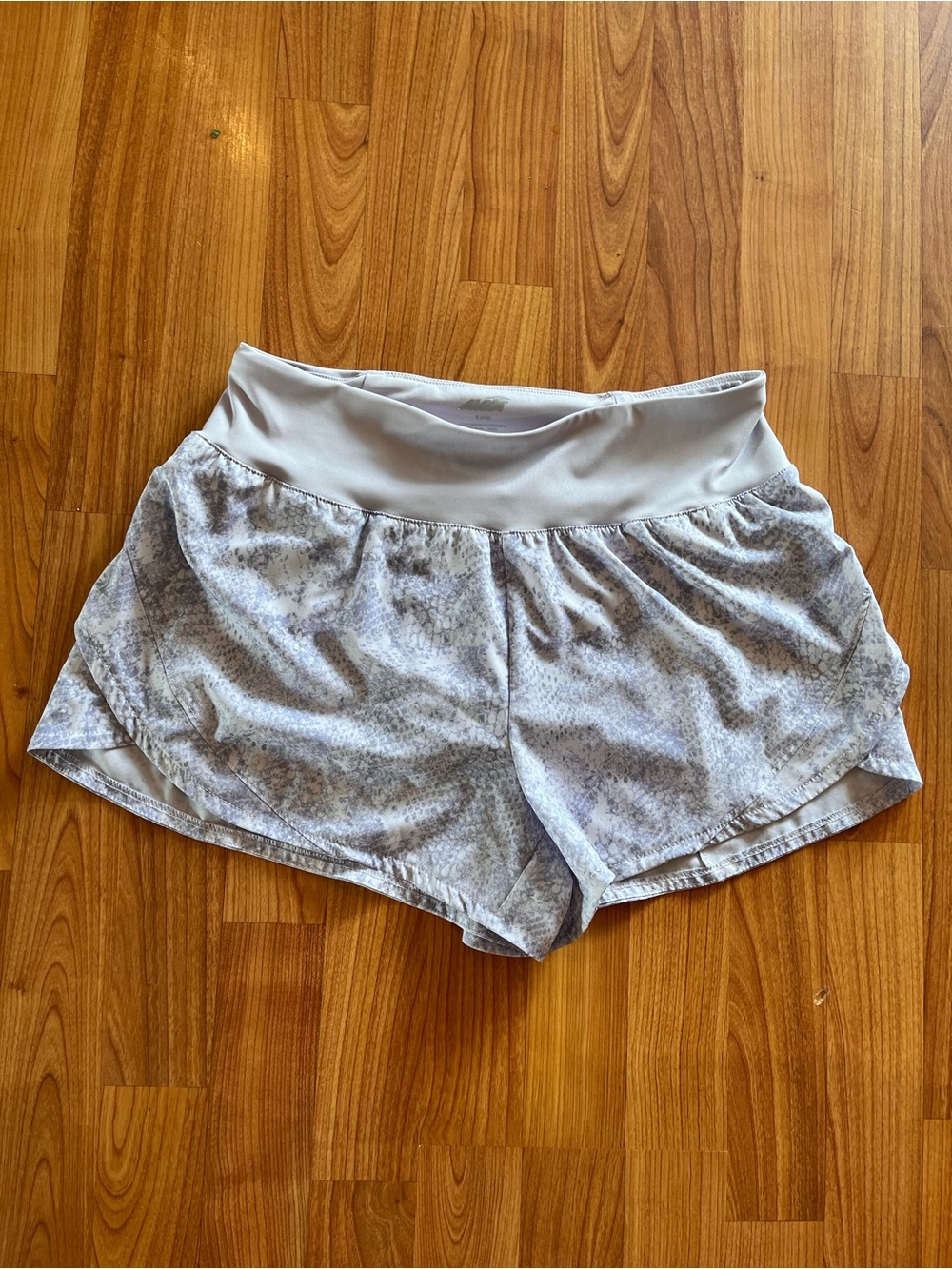 Avis Women’s Light lavender and Gray High-Waist Athletic Shorts- small